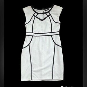 Do & Be White Black Bodycon Dress Size L Sleeveless Stretch Zipper NWOT